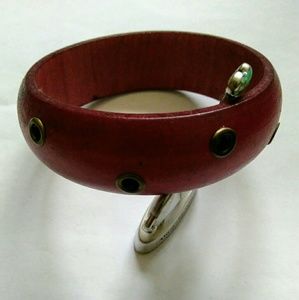 2/$25🌸 Red Wooden Bangle with Rivets